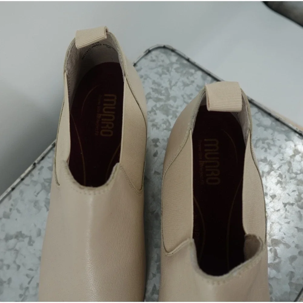 Munro American Beige Leather Ankle Boots Chelsea Bootie Low Heel M211411 Mens 8M
